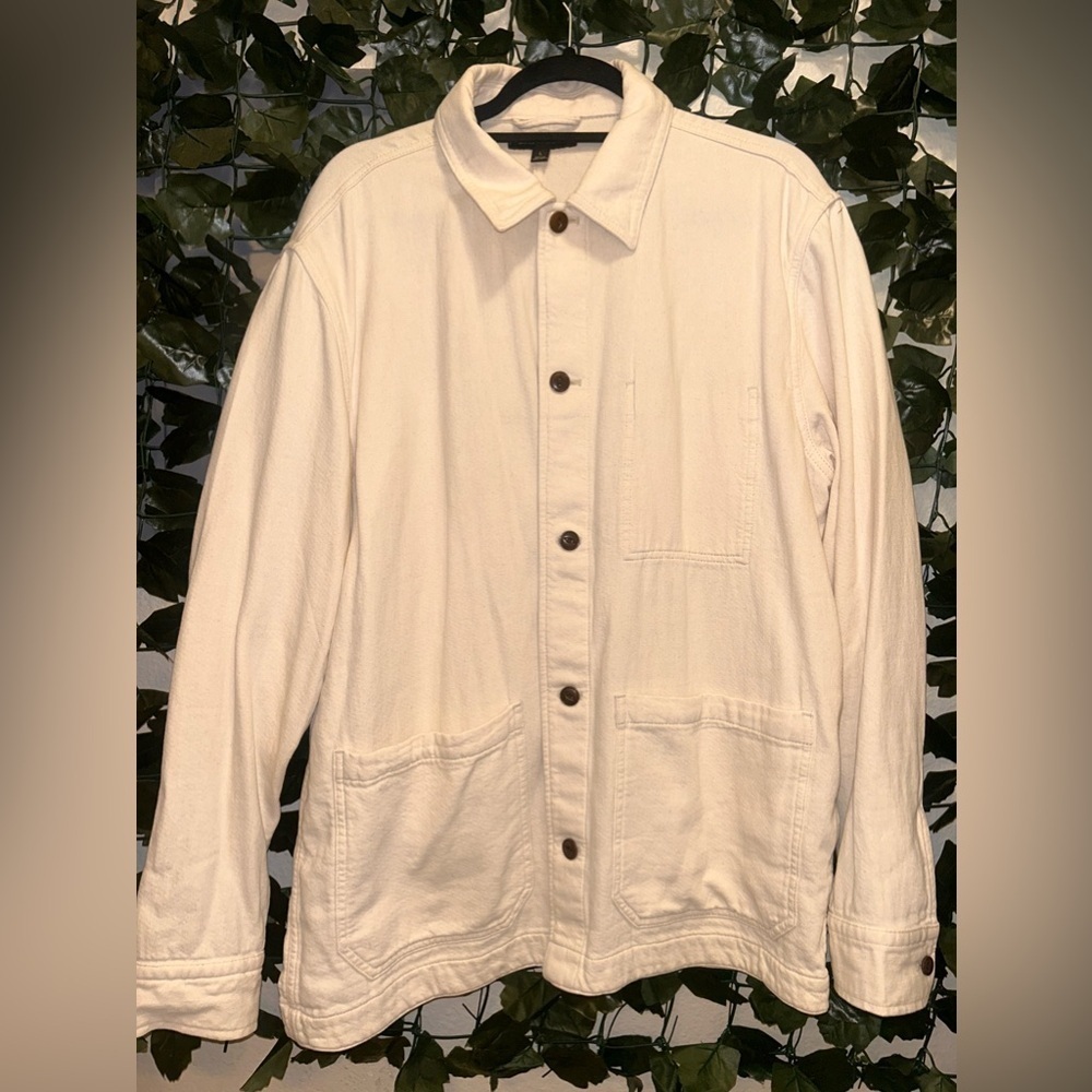 Gently used men’s large banana republic long sleeve